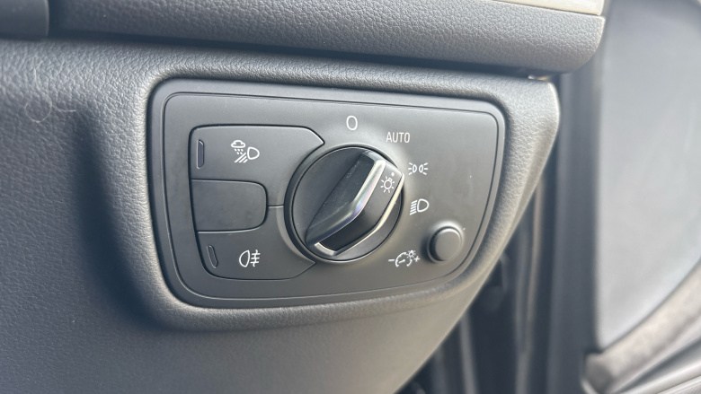 Audi A6 2.0 TDI Ultra S Line 5dr S Tronic Diesel Estate